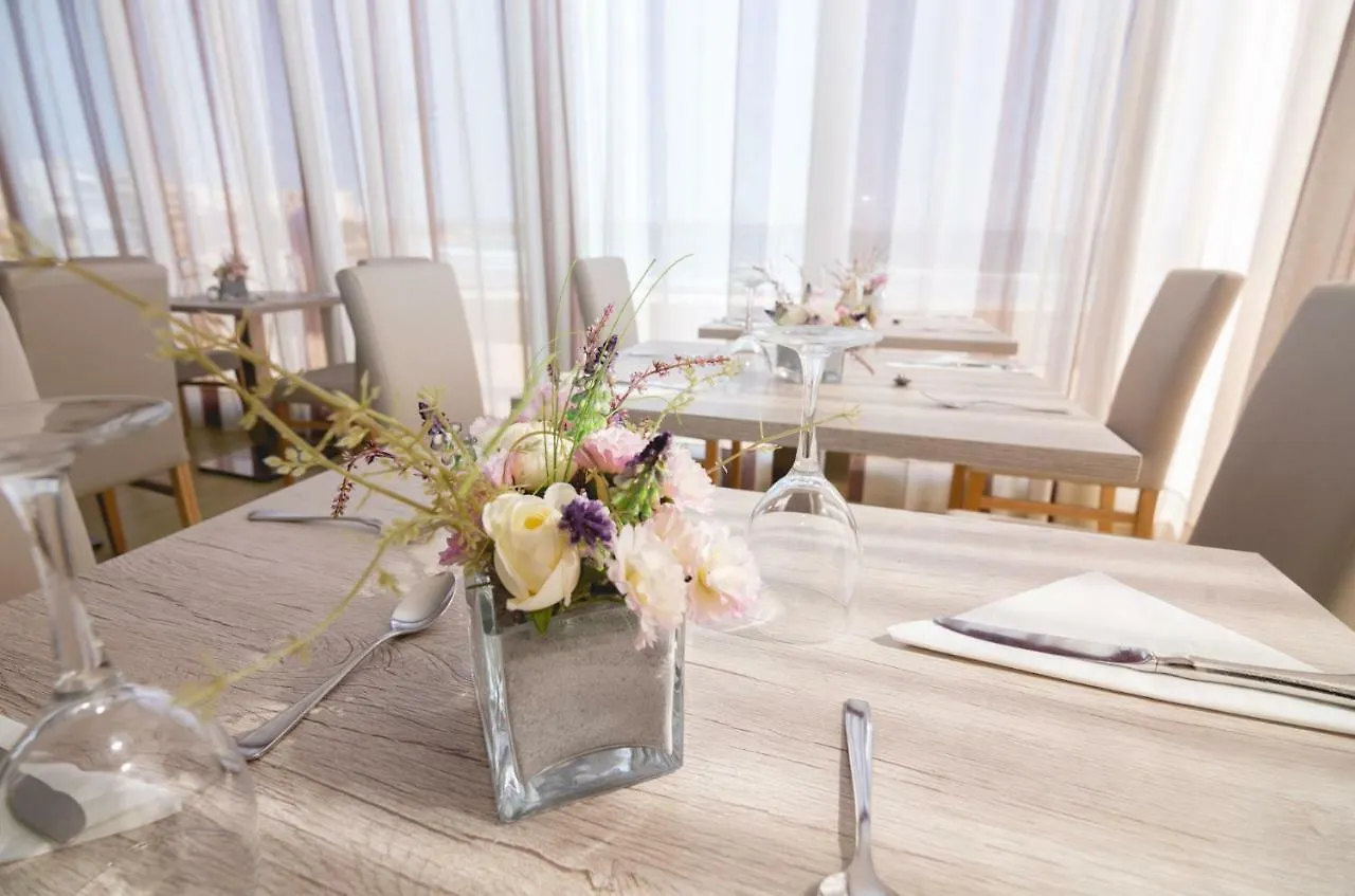 Hotel Club S'Illot  ס'לוט